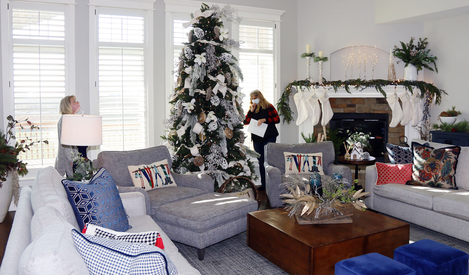 12-10-20 Christmas Homes Tour 20.jpg
